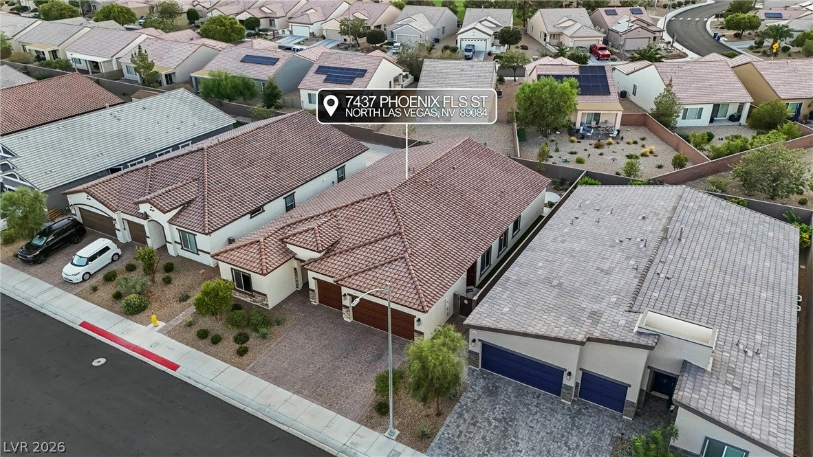 7437 Phoenix Falls Street