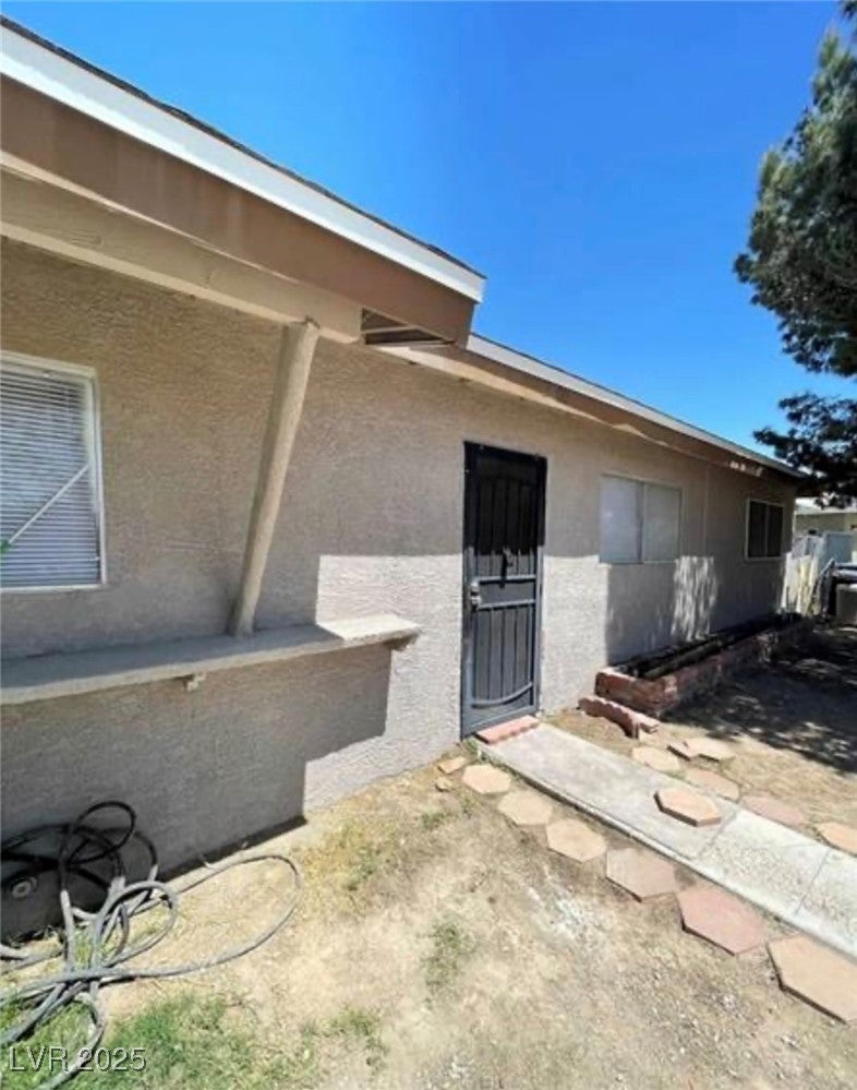 2100 Dogwood Avenue