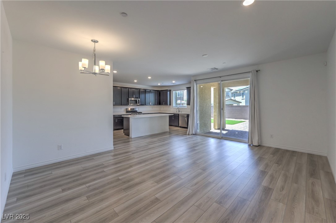 3758 Bright Aquarius Lane