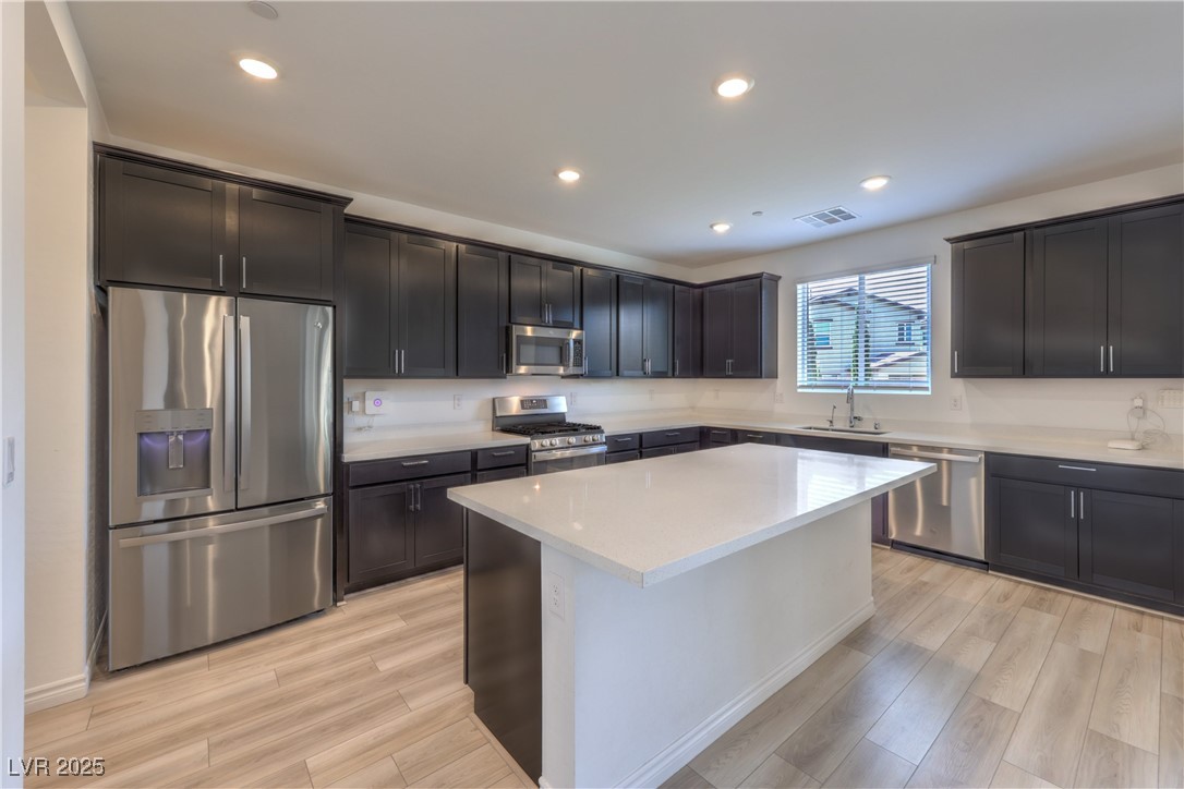 3758 Bright Aquarius Lane