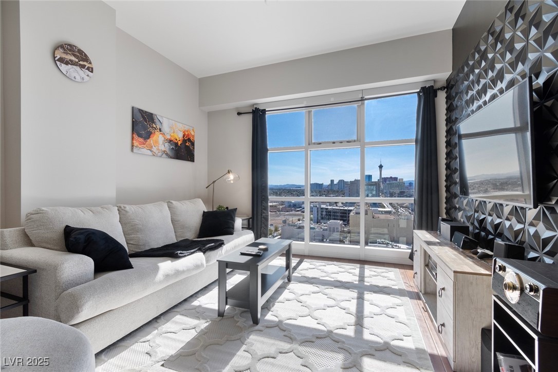 150 Las Vegas Boulevard 1608