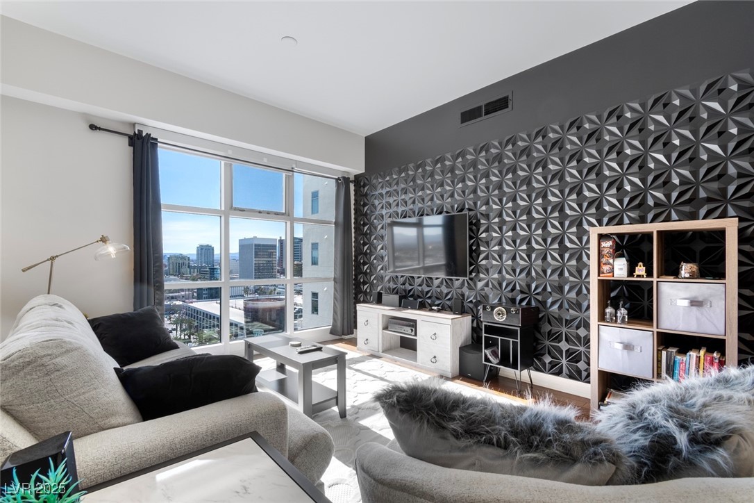 150 Las Vegas Boulevard 1608