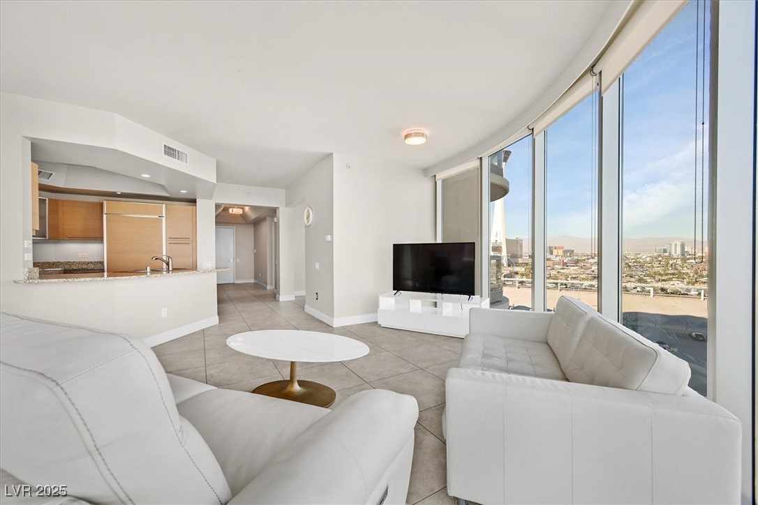 222 Karen Avenue 1007