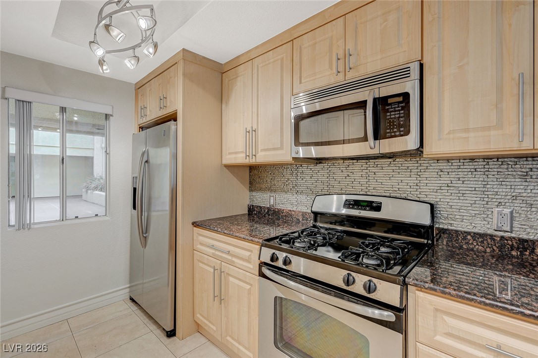 210 E Flamingo Road 105