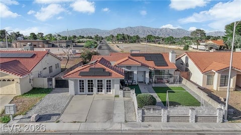 Homes For Sale - 6208 Barkstone Avenue<br/> Las Vegas, NV 89108