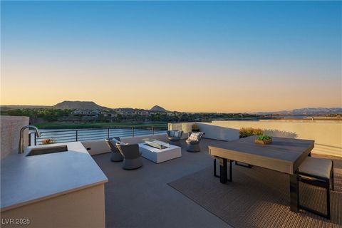 Photo of 42 Lakefront Drive, Henderson, NV 89011 (MLS # 2660138)