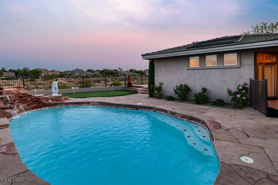 10309 Canyon Valley Avenue