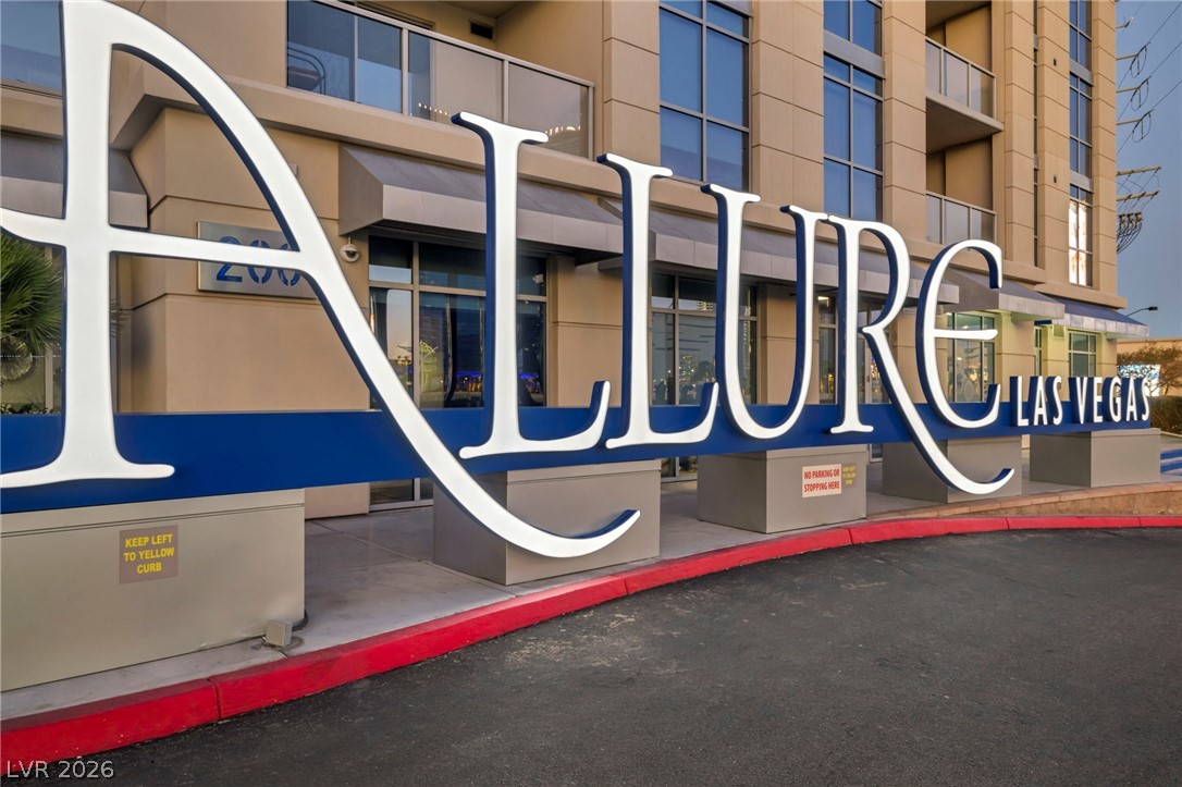 200 W Sahara Avenue 2709