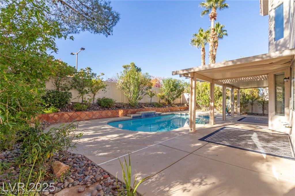 2121 Whitebirch Lane