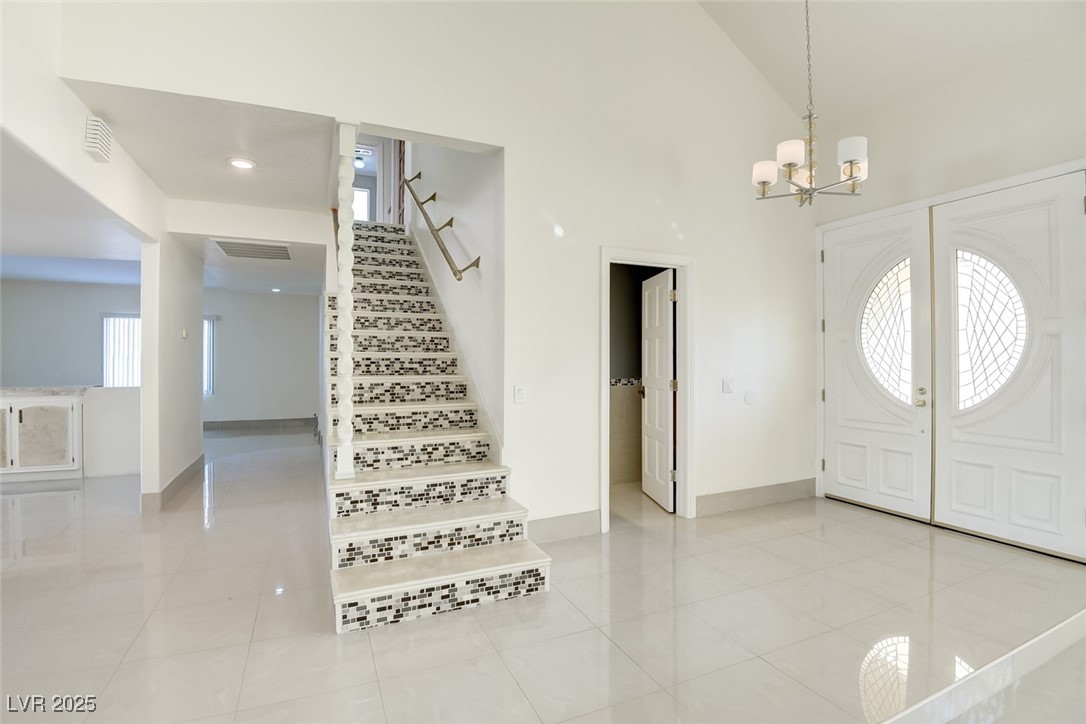 3200 W Oakey Boulevard