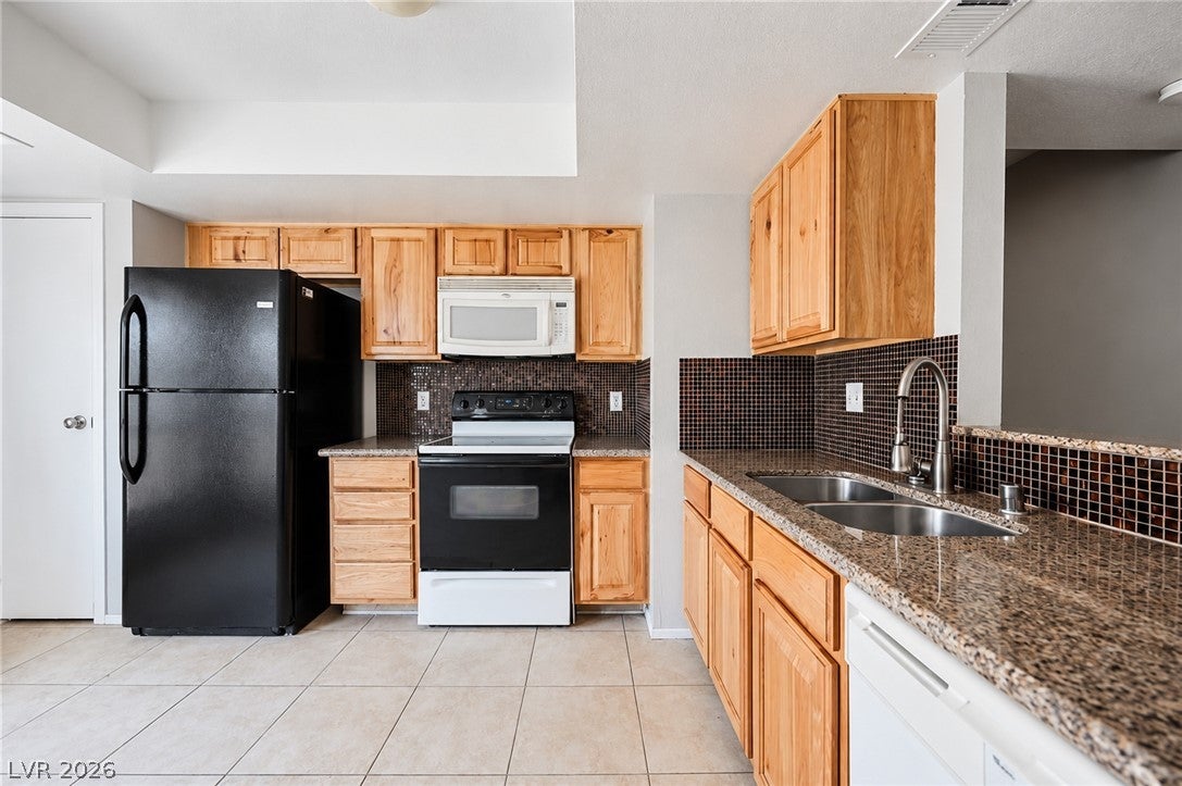 2961 Country Manor Lane 14