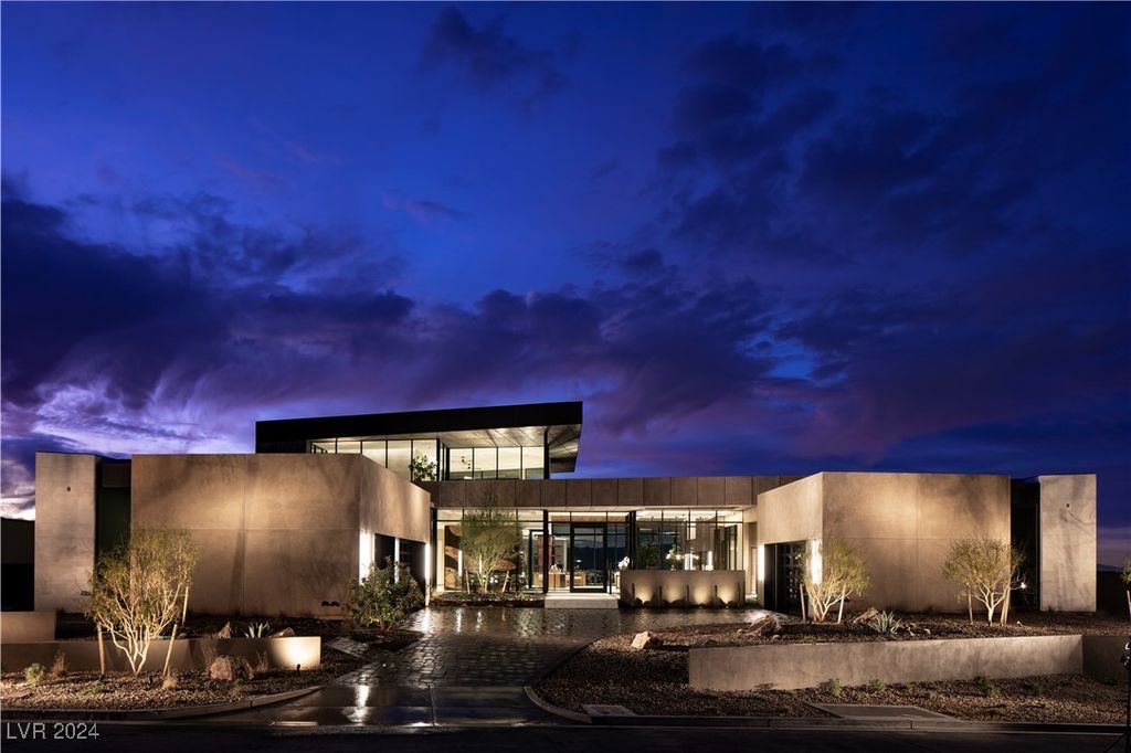 Photo of 7 Stoneshead Court, Henderson, NV 89012 (MLS # 2633010)