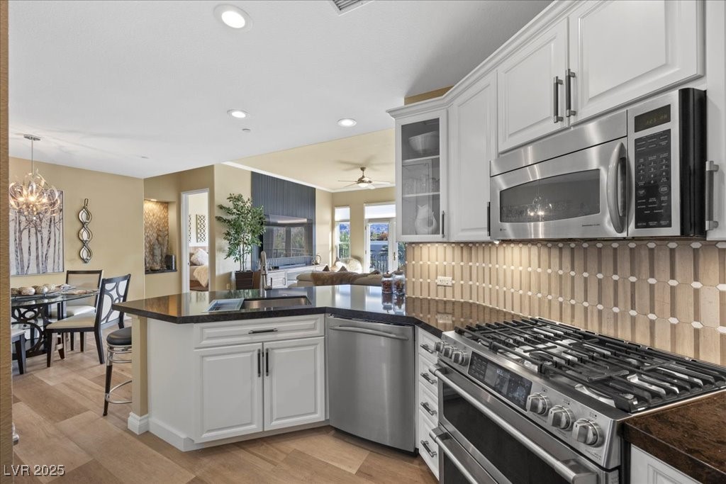 Henderson, Nevada 89052, United States, 2 Bedrooms Bedrooms, ,2 BathroomsBathrooms,Residential,Active,251628