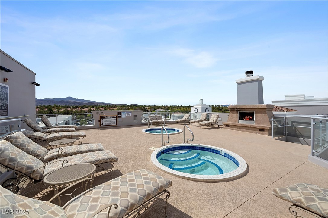 Henderson, Nevada 89052, United States, 2 Bedrooms Bedrooms, ,2 BathroomsBathrooms,Residential,Active,251628