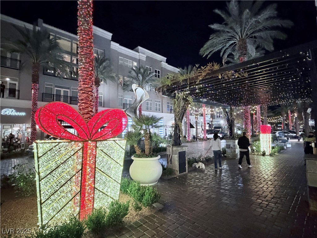 Henderson, Nevada 89052, United States, 2 Bedrooms Bedrooms, ,2 BathroomsBathrooms,Residential,Active,251628