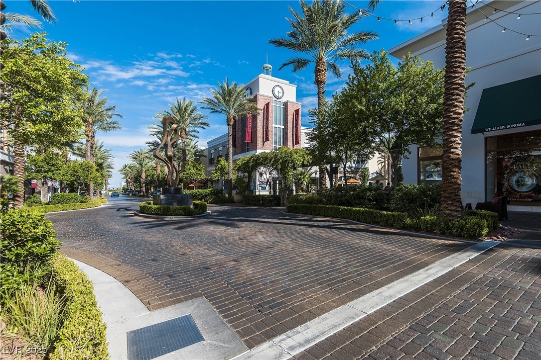 Henderson, Nevada 89052, United States, 2 Bedrooms Bedrooms, ,2 BathroomsBathrooms,Residential,Active,251628