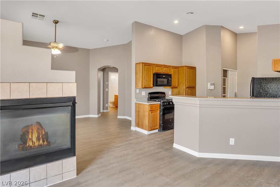 3520 Glorious Iris Place 1