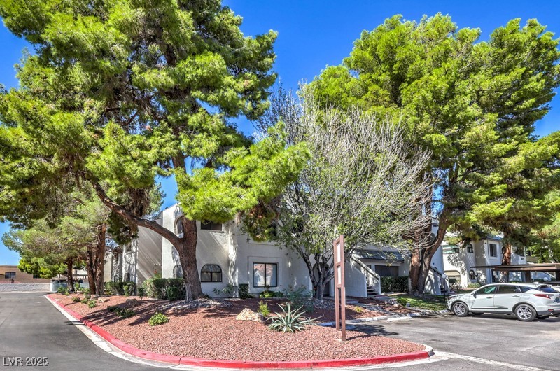 1416 Santa Margarita Street B