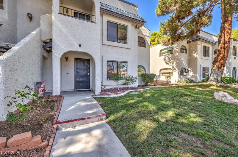 1416 Santa Margarita Street B