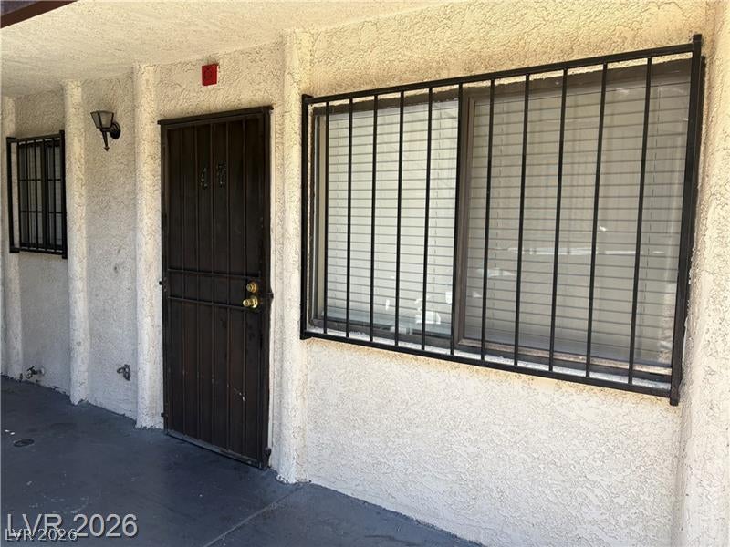 2080 Karen Avenue 17