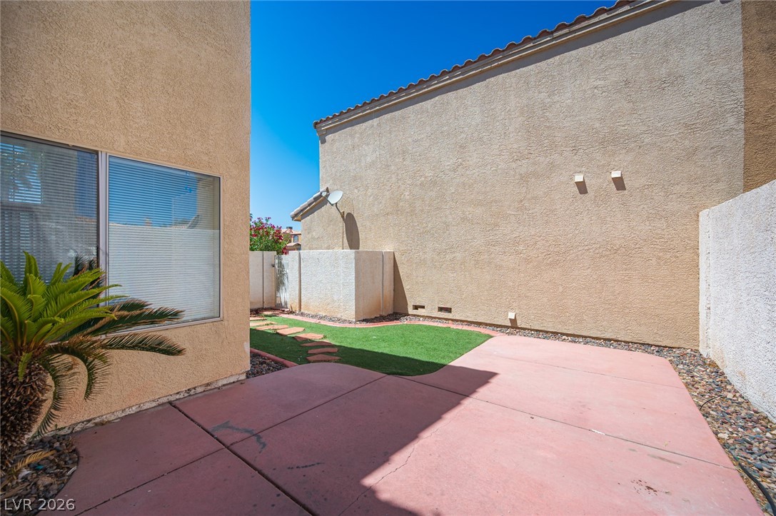 3470 Middle View Drive