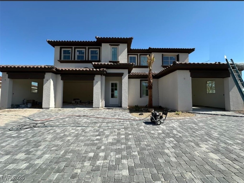 Properties 2 18 Placa De Rei Court