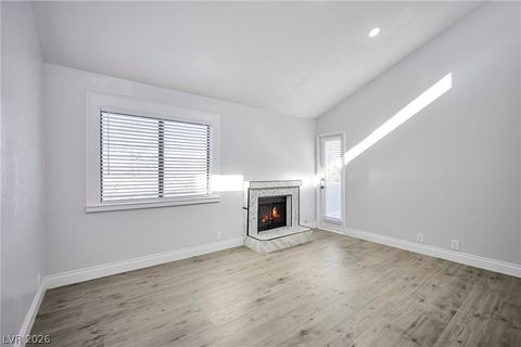 Condo For Sale - 1701 E Katie Avenue #10<br/> Las Vegas, NV 89119