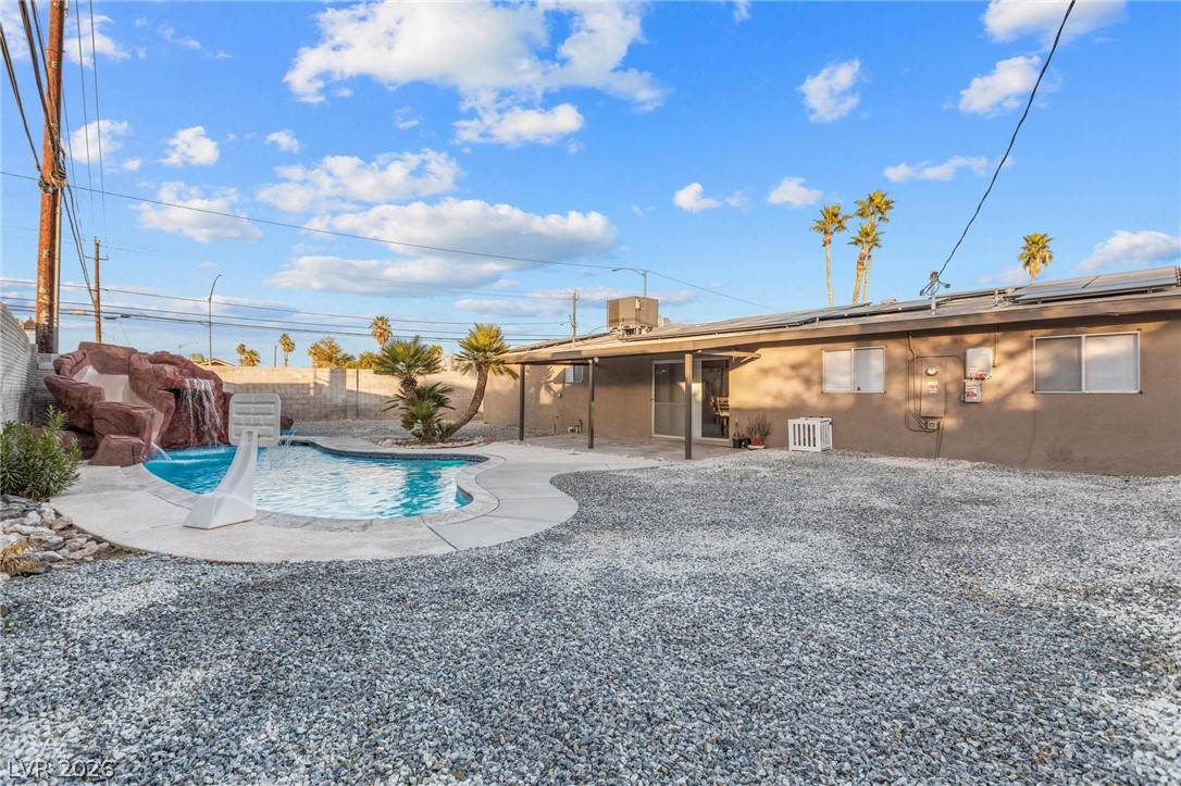 3313 El Camino Real