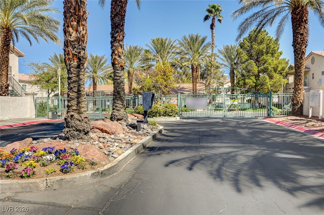 7450 S Eastern Avenue 1077