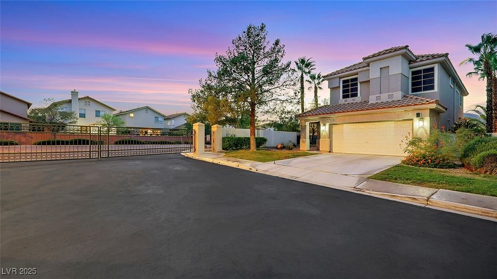Photo of 1301 Fox Acres Drive, Las Vegas, NV 89134 (MLS # 2728582)