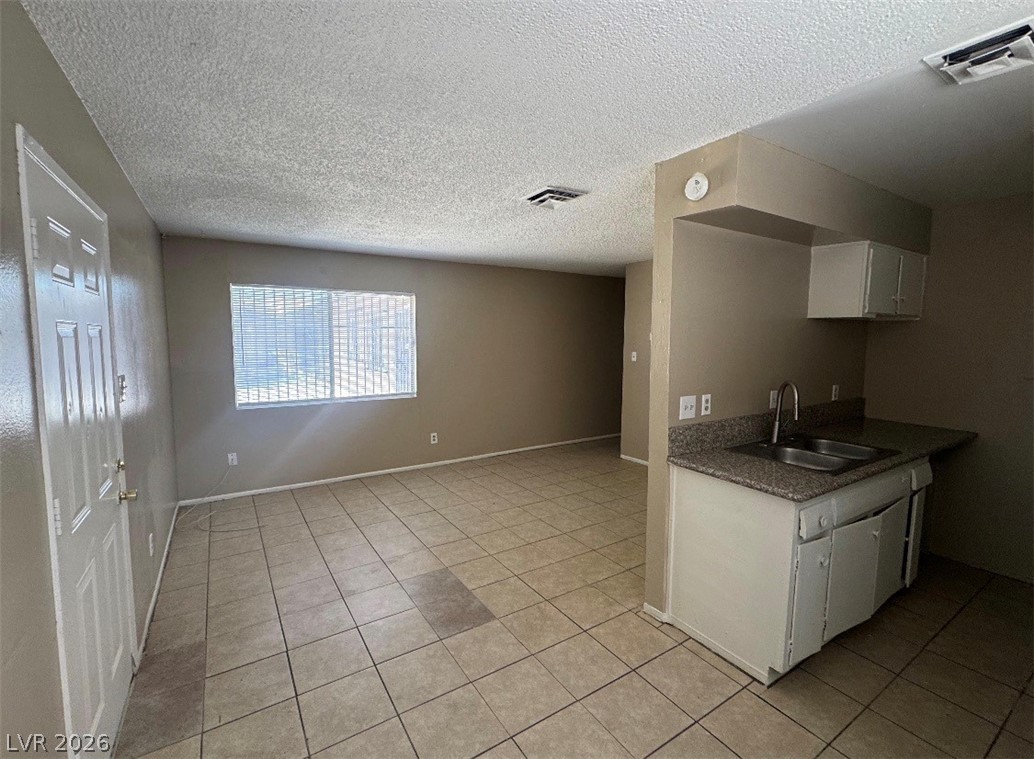 2505 Cedar Avenue 1