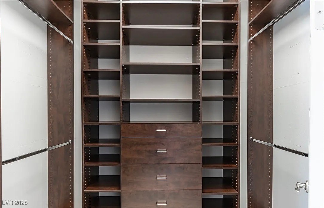 8233 Sweetwater Creek Way, Las Vegas, Nevada image 23