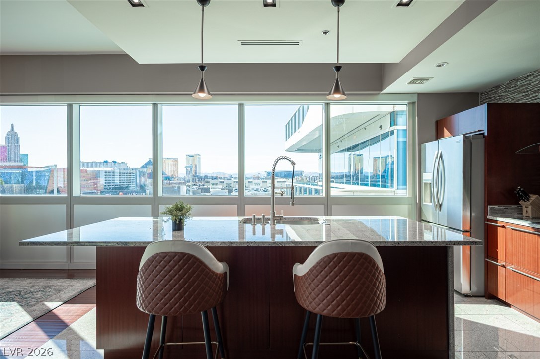 4471 Dean Martin Drive 810