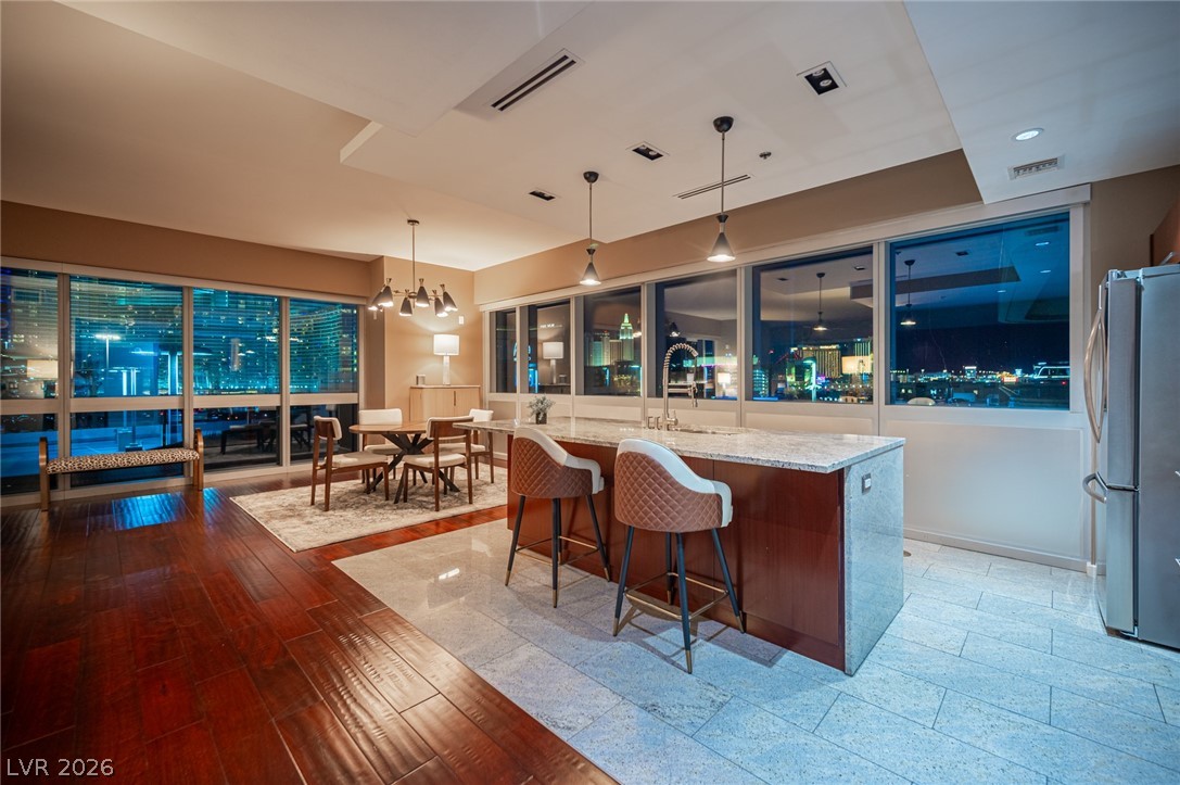 4471 Dean Martin Drive 810