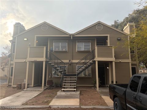 Photo of 4684 Krissylouise Way, Las Vegas, NV 89121 (MLS # 2794991)