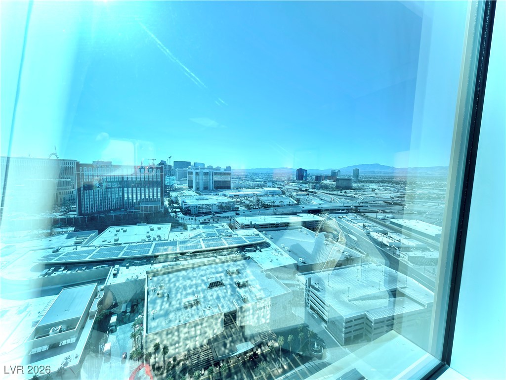 2000 N Fashion Show Drive 3803