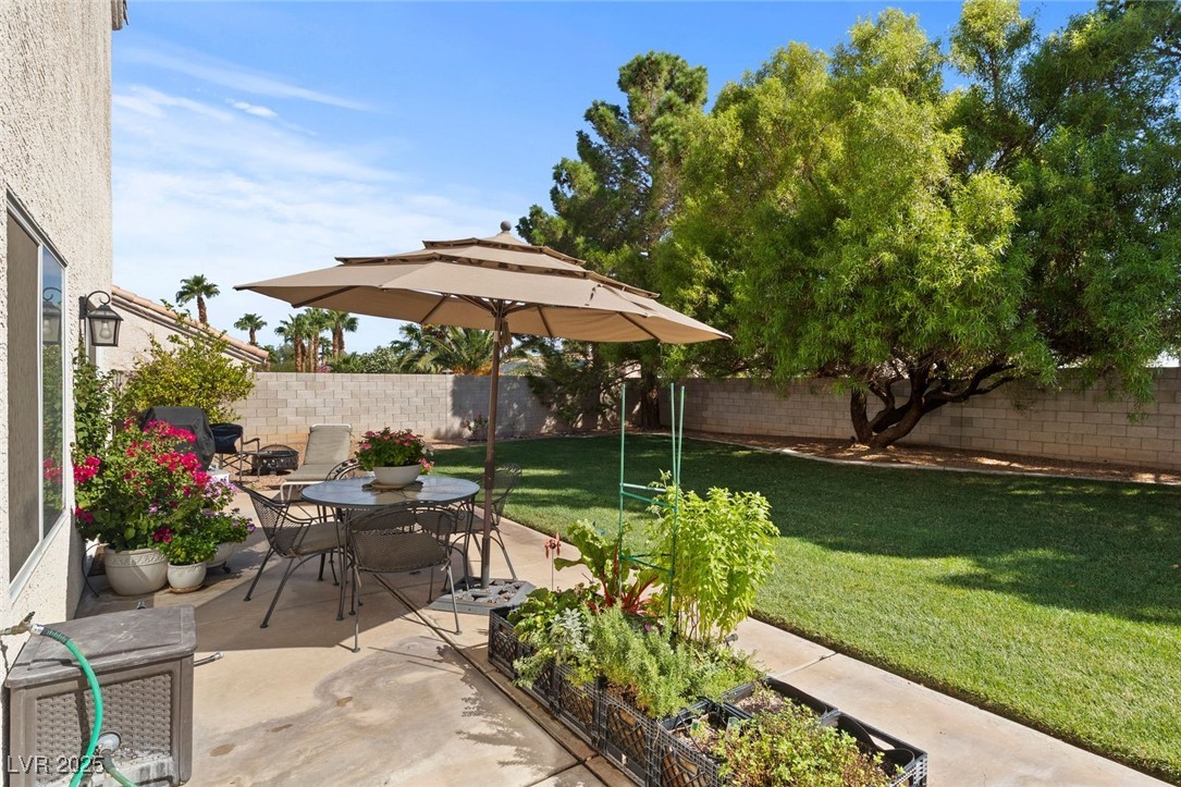 Henderson, Nevada 89074, United States, 3 Bedrooms Bedrooms, ,3 BathroomsBathrooms,Residential,Active,241146