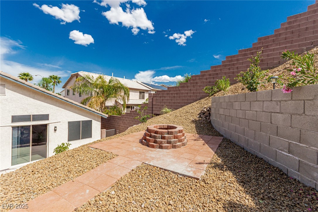71 Blaven Drive, Henderson, Nevada image 28