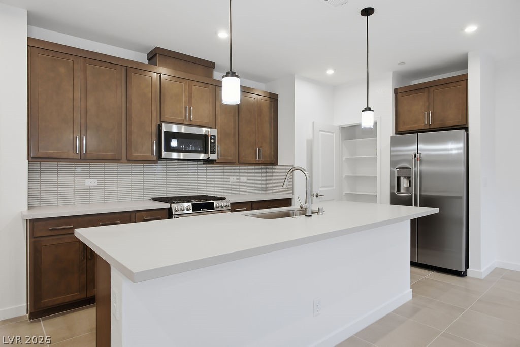 11923 Angle Cliff Avenue