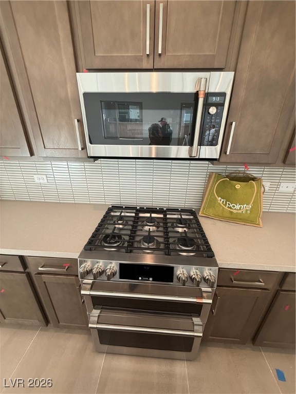 11923 Angle Cliff Avenue