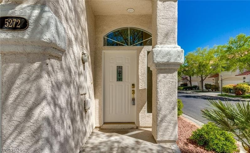 5272 Island Chain Road