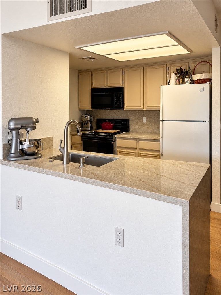 8070 W Russell Road 2028