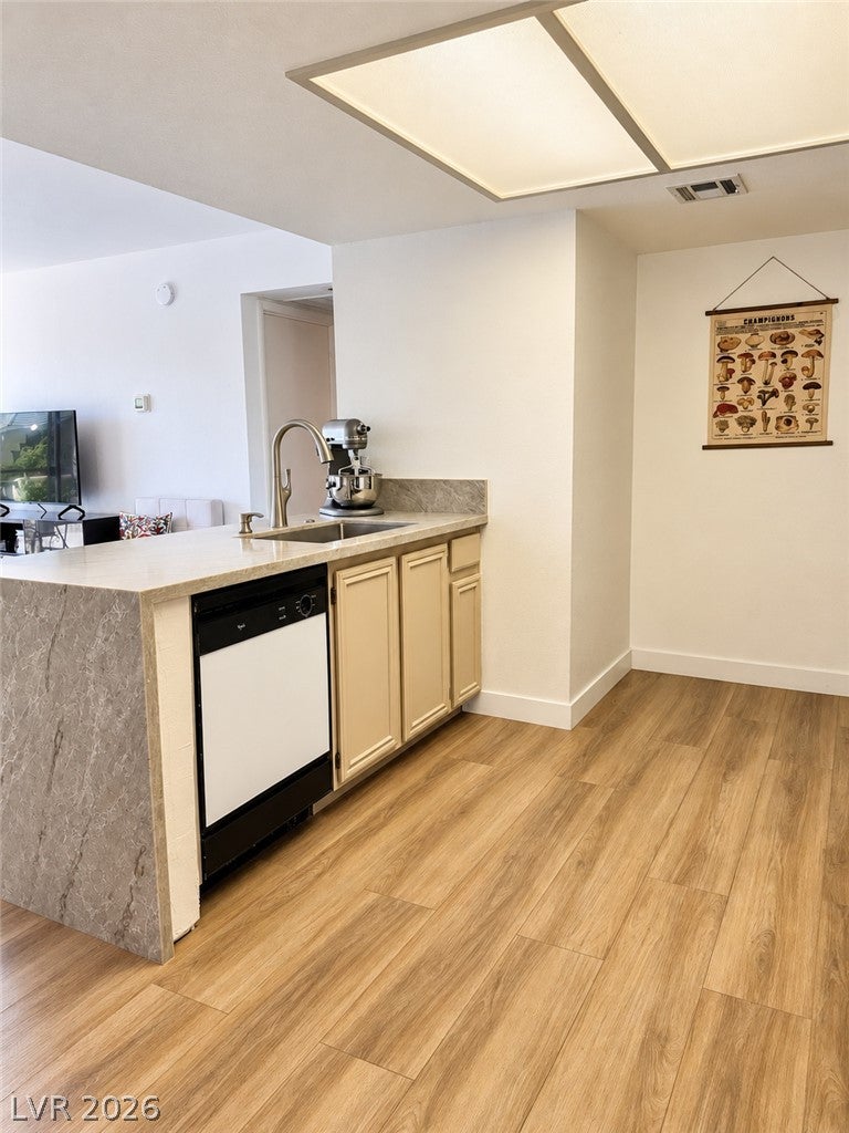 8070 W Russell Road 2028
