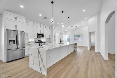 8233 Valley Stream Avenue Las Vegas NV 89131