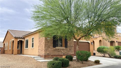 Homes For Sale - 821 Fox Mountain Court<br/> North Las Vegas, NV 89084
