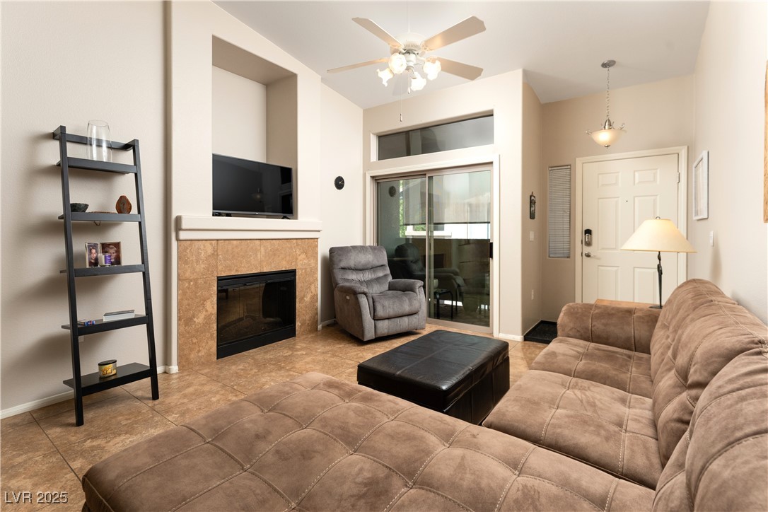 8985 S Durango Drive 2052