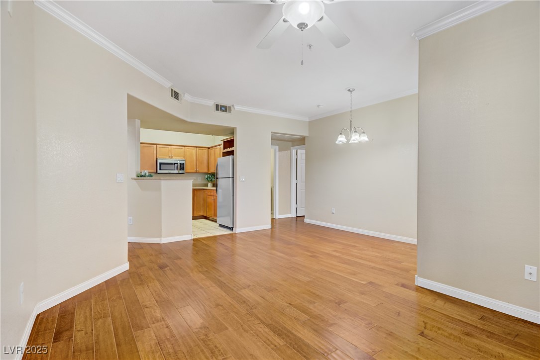 4400 S Jones Boulevard 1128