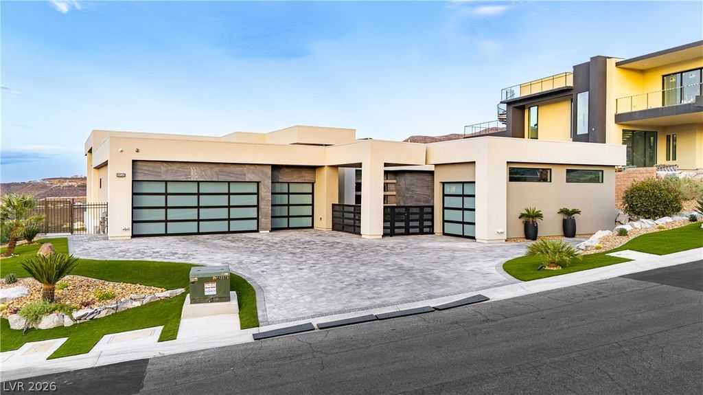 Photo of 658 Dragon Peak Drive, Henderson, NV 89012 (MLS # 2773825)