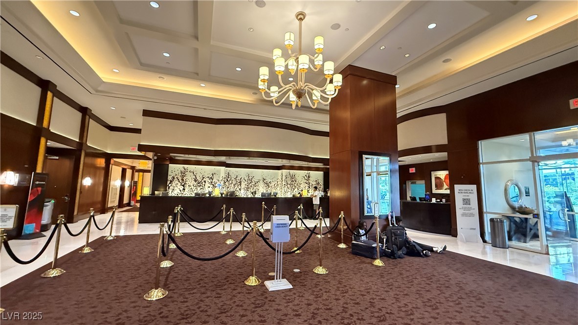 135 E Harmon Avenue 2318