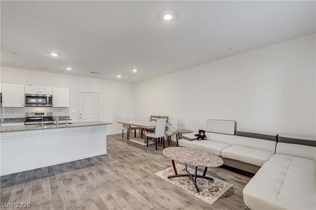 12726 Feathersong Street